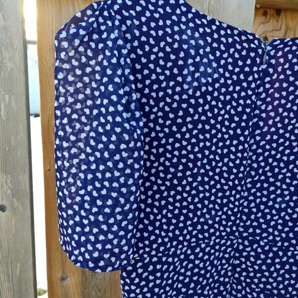 LOVELY ROMANTIC ALEXIA ADMOR Heart Dress Women's Size 4 Flutter cap sleeves - Picture 5 of 8